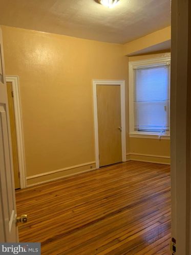 114 49 St, Philadelphia PA 19143-4411 exterior