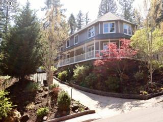 2917 Summit Terrace Dr, Eugene, OR 97405-1590