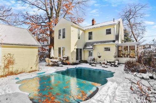 31 Ohio Ave, Norwalk CT 06851-2724 exterior