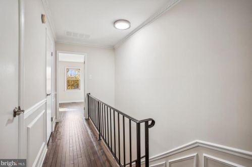 4513 Macarthur Blvd, Washington DC 20007-4201 exterior