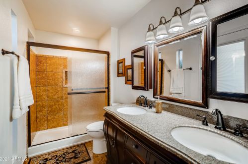 13633 21st Ave, Phoenix AZ 85027-3419 exterior