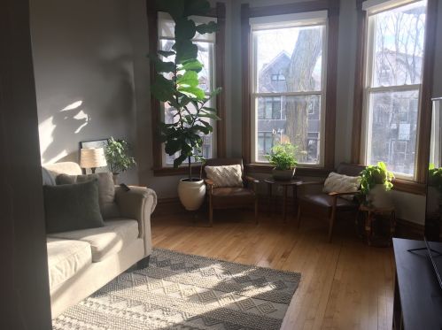 1236 Oakdale Ave, Chicago, IL 60657-4222