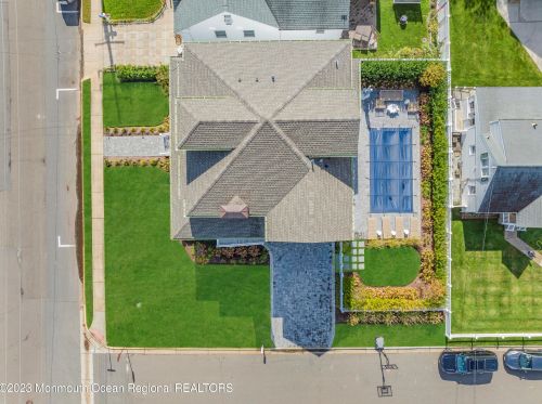 400 Newark Ave, Point Pleasant Beach NJ 08742-4141 exterior