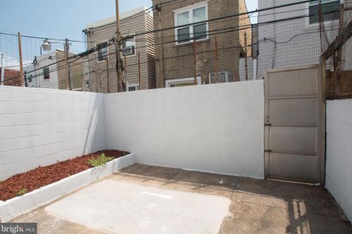 1034 Jackson St, Philadelphia PA  19148-3011 exterior