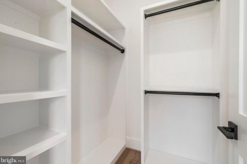 1520 Brookhaven Dr, Mc Lean VA  22101-4127 exterior