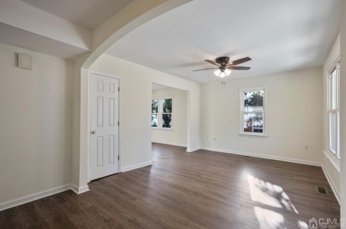 88 Central Ave, Metuchen NJ  08840-1862 exterior