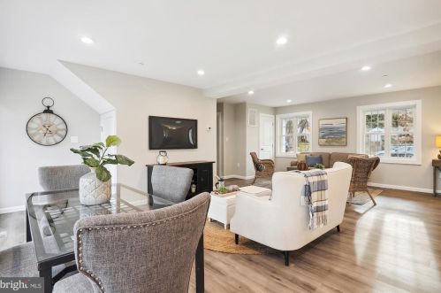 2205 Luzerne Ave, Silver Spring MD  20910-2137 exterior