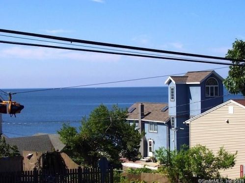 134 Melba St, Milford, CT 06460-7440