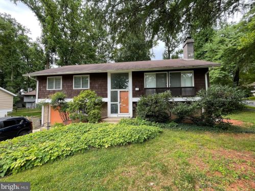 13 Farsta Ct, Rockville MD  20850-2747 exterior