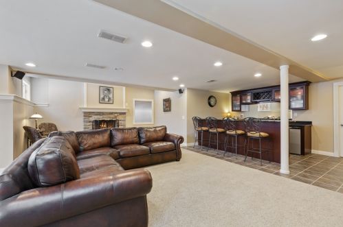 3504 Country Club Rd, Bull Valley IL 60012-2832 exterior