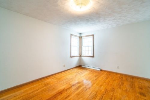 295 Draper St, Springfield MA 01108-2908 exterior