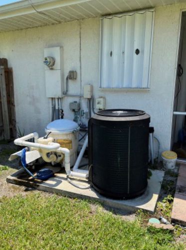 445 Ferris Dr, Fort Pierce FL 34983-1120 exterior