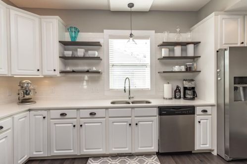 956 Dayton Ave, Saint Paul MN 55104-6544 exterior