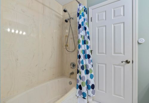 2500 Harbour Cv Dr, Fort Pierce FL 34949-1561 exterior