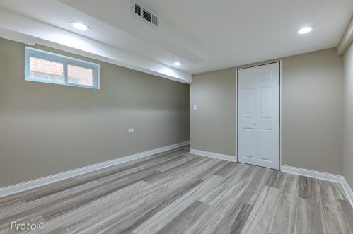 7209 Ridgeway Ave, Chicago IL  60629-4330 exterior