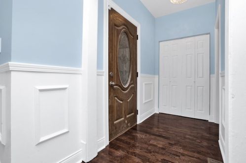 7912 Justine St, Chicago, IL 60620-4333