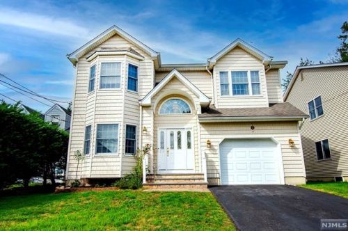 218 Manhattan Ter, Dumont NJ  07628-2234 exterior