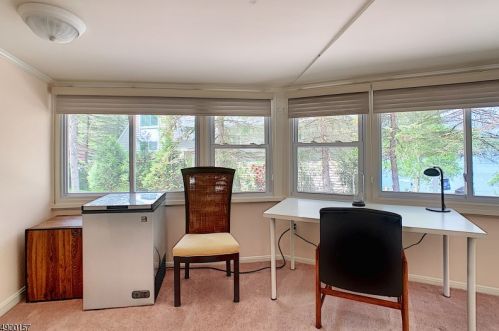 22 Cedar Lk, Parsippany NJ 07834-1805 exterior