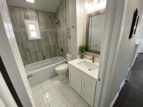 3458 60th St, Milwaukee WI  53219-4343 exterior