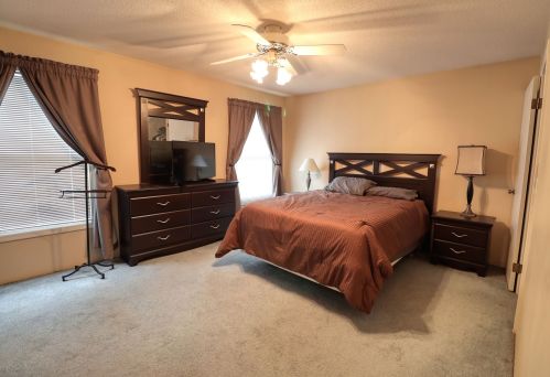 1821 Riv Rd, Meskegon MI 49445-1643 exterior