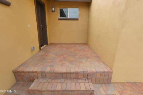 13202 7th Dr, Phoenix AZ  85029-1805 exterior