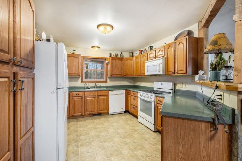 2668 35 St, Allegan MI 49010-9224 exterior