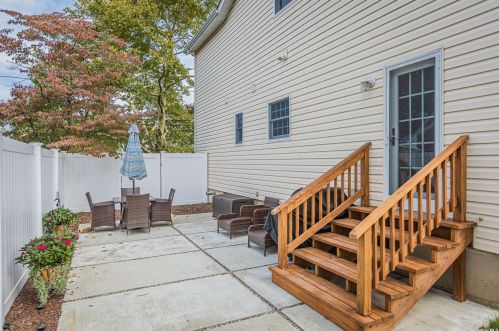 20 Grand Hvn Dr, Commack NY 11725-3126 exterior