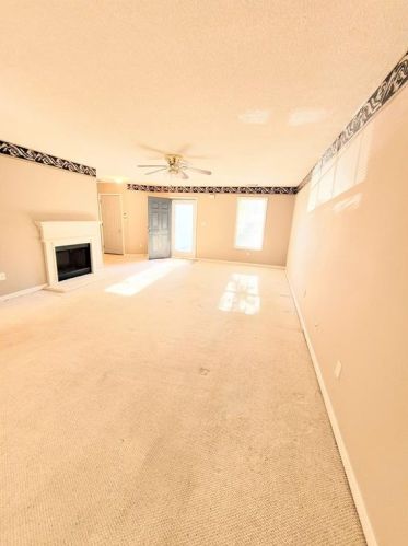 4429 Chestnut Lake Ave, Lithonia GA  30038-4547 exterior