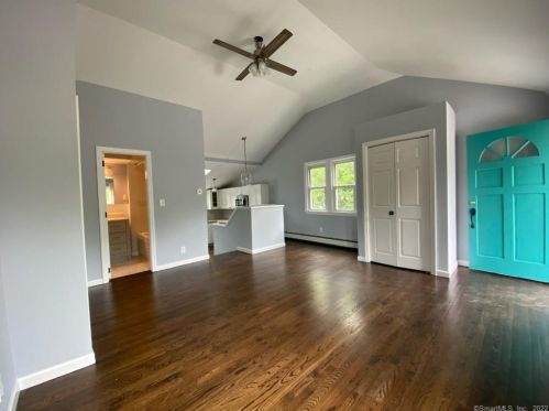 21 Hale St, Westport CT  06880-5137 exterior