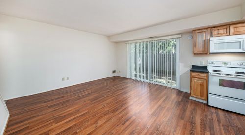 3663 Kenbrooke Ct, Kalamazoo, MI 49006-5438