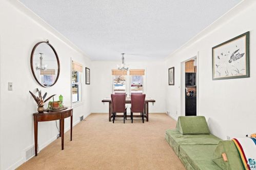 22 Winona St, Duluth MN 55803-1808 exterior