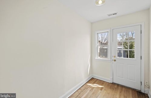 1423 Holbrook St, Washington DC 20002-2908 exterior