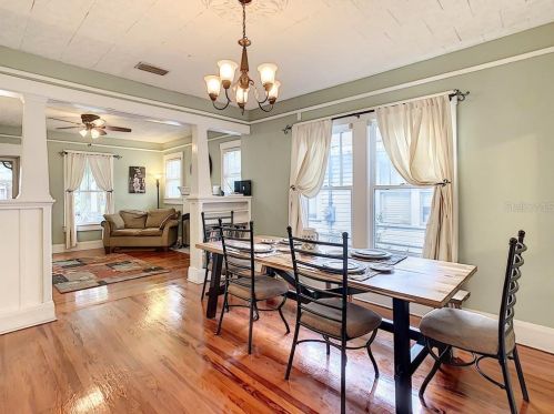 918 Shadowlawn Ave, Tampa FL 33603-2327 exterior