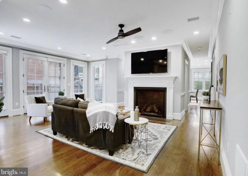 420 3rd St, Washington DC  20003-1930 exterior