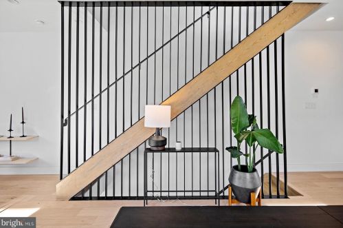 1609 2nd St, Philadelphia PA 19133 exterior