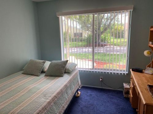 1702 Balmoral Ct, Fort Pierce FL exterior