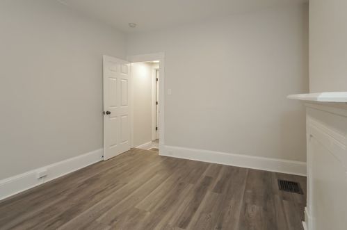 5320 Natrona Way, Pittsburgh PA  15201-2527 exterior