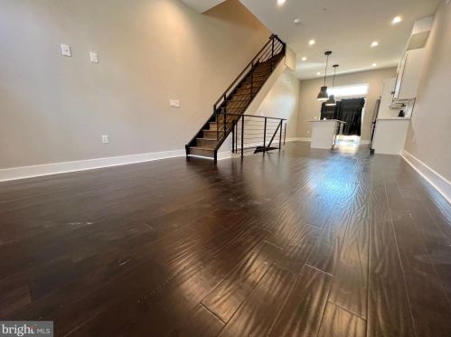 1743 Marshall St, Philadelphia PA  19122-2923 exterior