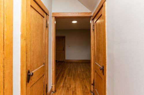 2718 Campbell Ave, Chicago IL 60647-1923 exterior