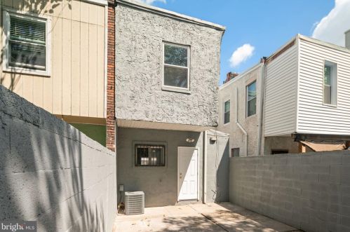 2430 Federal St, Philadelphia PA 19146-3914 exterior