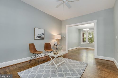 1922 1st St, Washington DC 20001-1480 exterior