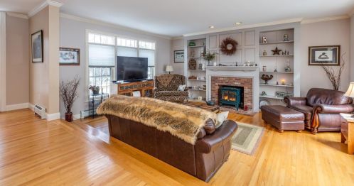 2 Asa Dr, Concord NH  03304-4012 exterior