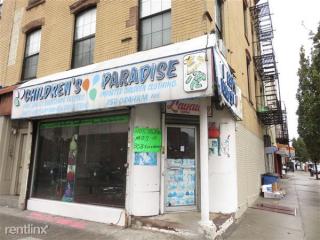 150 Graham Ave, Brooklyn NY  11206-2783 exterior