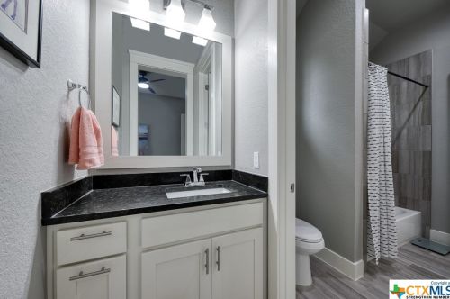 1044 Pegasus Dr, Spring Branch TX 78070 exterior