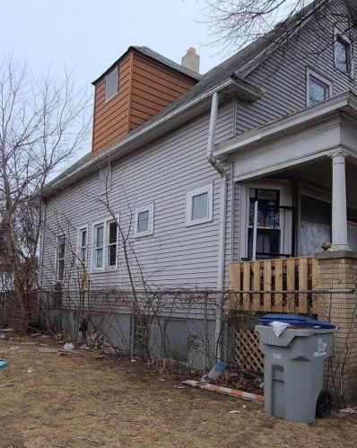 1120 Locust St, Milwaukee WI 53212-2544 exterior