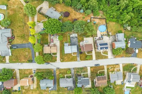 165 Conneaut Dr, Pittsburgh PA 15239-2630 exterior