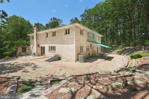 799 Laurel Wood Ln, Hanover PA 17331-6868 exterior