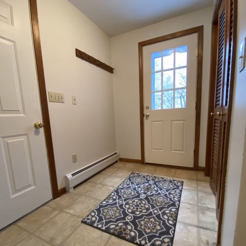 14 Brookwood Dr, Concord NH 03301-1800 exterior