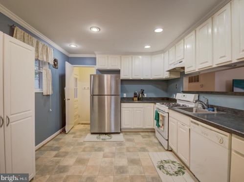 10815 Tenbrook Ct, Silver Spring MD 20901-1029 exterior