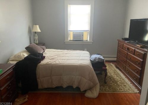 89 8th Ave, Paterson NJ  07506-1616 exterior